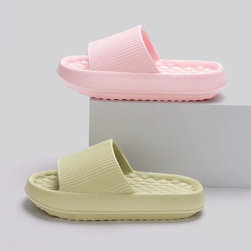 Women's Cloud Slippers: Thick, Lightweight, Non-Slip Summer Sandals!