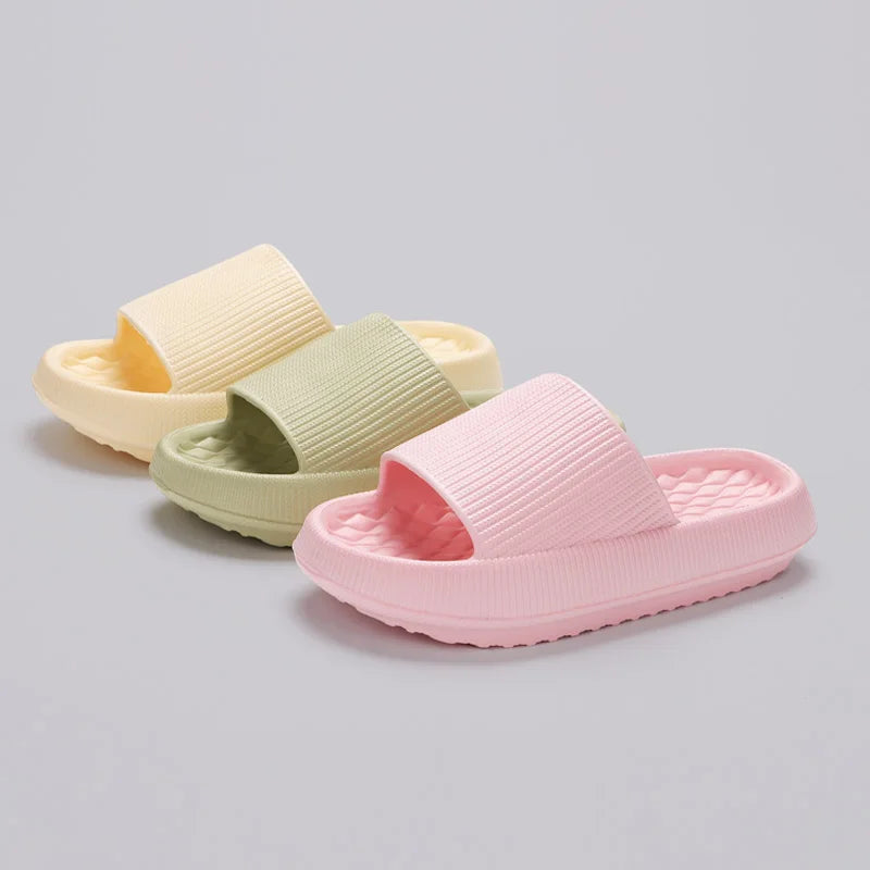 Women's Cloud Slippers: Thick, Lightweight, Non-Slip Summer Sandals!